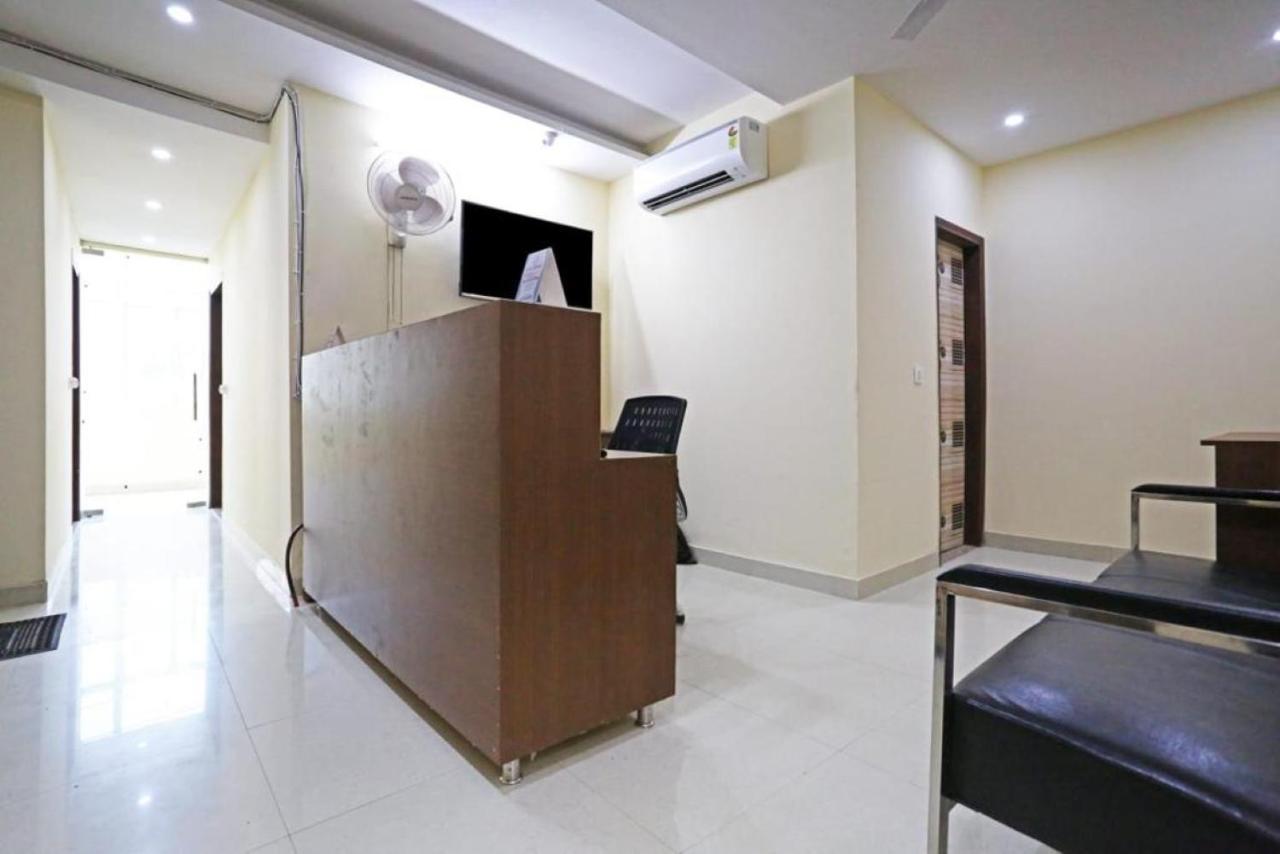 Hotel Mannat Bhera Enclave ニューデリー エクステリア 写真